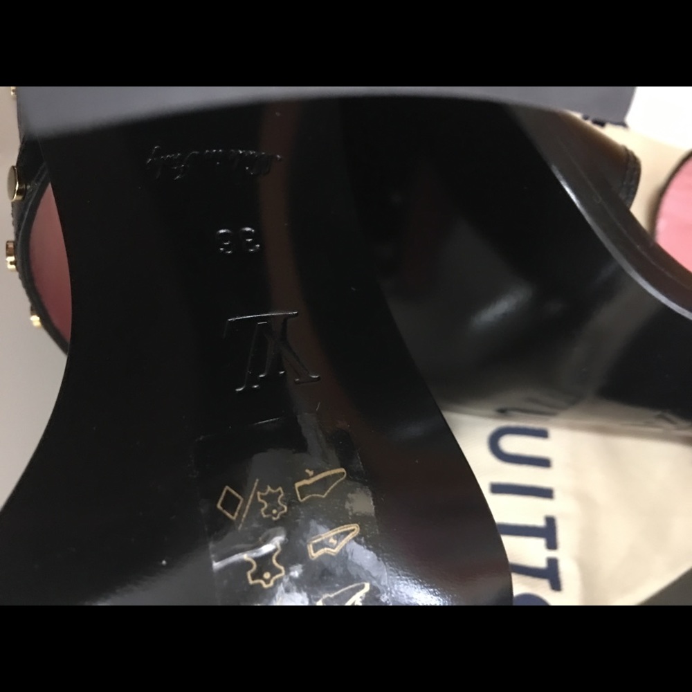 SOLD Louis Vuitton Passenger Block Heels - Picture 8 of 8